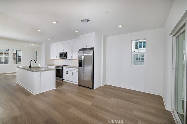 APT-1 - 9827 La Serna Dr, Condo with 3 bedrooms, 1 bathrooms and 2 parking in Whittier CA | Image 6
