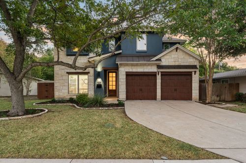 2903 Village Dr, Austin, TX, 78731-5524 | Card Image