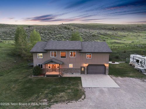 456 Crow Creek Rd, Afton, WY, 83110-9602 | Card Image