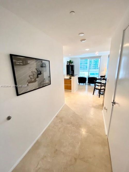 2003-1060 Brickell Ave, Miami, FL, 33131-3920 | Card Image