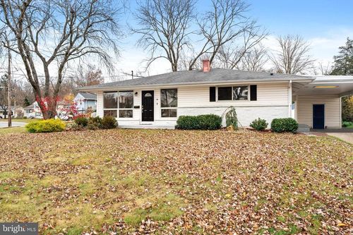 14 Century Way, Hamilton, NJ, 08690-1520 | Card Image