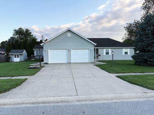 407 Mckinley St, Kouts, IN, 46347-9754 | Card Image