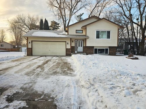 2536 131st Ave Nw, Coon Rapids, MN, 55448-1217 | Card Image