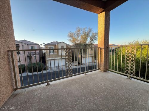 6545 Netherseal Ave, Las Vegas, NV, 89139-5352 | Card Image