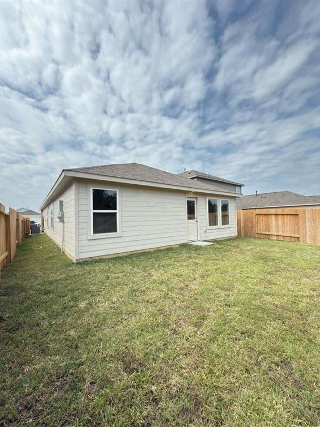 21026 Newberry Grove Ln, House other with 3 bedrooms, 2 bathrooms and 2 parking in Humble TX | Image 5