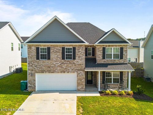 8134 Zenith Ln, Powell, TN, 37849-5018 | Card Image