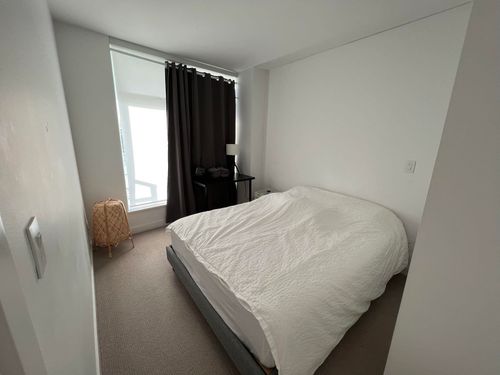 8f-2220 Kingsway, Vancouver, BC, V5N0G4 | Card Image