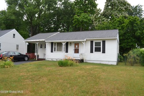 42 Oakwood Dr, Colonie, NY, 12205-1710 | Card Image