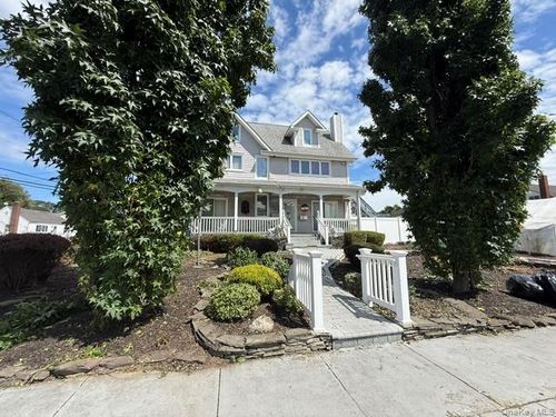 60 Vandewater St, Farmingdale, NY, 11735-5234 | Card Image
