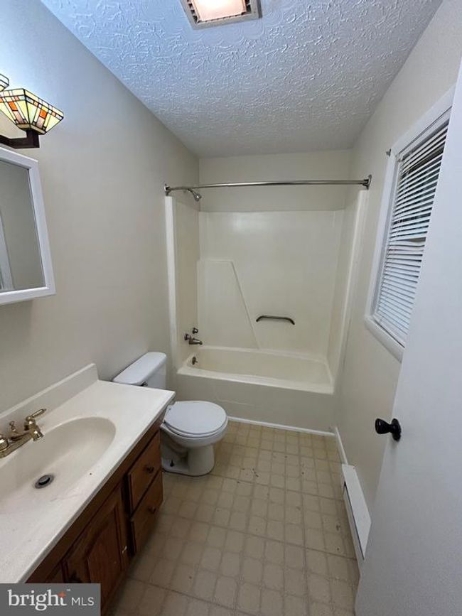 126 Trillium Ln, House other with 3 bedrooms, 2 bathrooms and null parking in CROSS JUNCTION VA | Image 11
