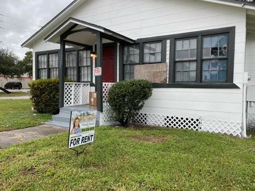 2310 Orange Ave, Fort Pierce, FL, 34950-3787 | Card Image