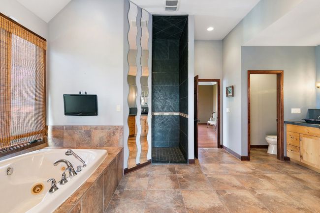 550 Maplewood Rd, House other with 6 bedrooms, 6 bathrooms and 3 parking in Somonauk IL | Image 28
