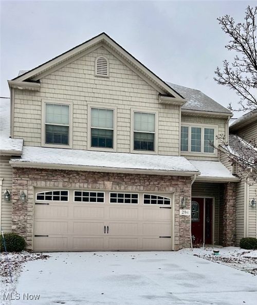 294 Lakewick Ln, Willowick, OH, 44095-4682 | Card Image