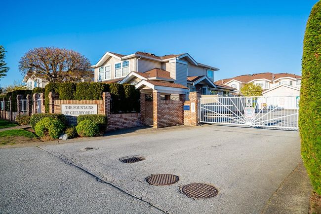33 - 9168 Fleetwood Way, Townhouse with 3 bedrooms, 2 bathrooms and 2 parking in Surrey BC | Image 3