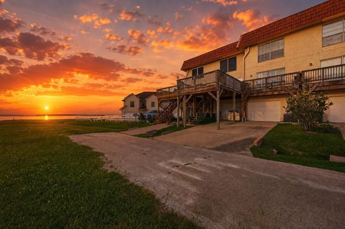 71 Regency Pt, Montgomery, TX, 77356-9094 | Card Image