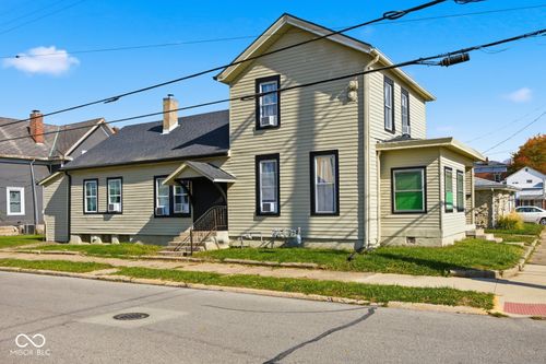 58 W Franklin St, Shelbyville, IN, 46176-1285 | Card Image