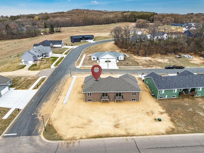 2465 Russell Ct, Home with 3 bedrooms, 3 bathrooms and null parking in REEDSBURG WI | Image 32