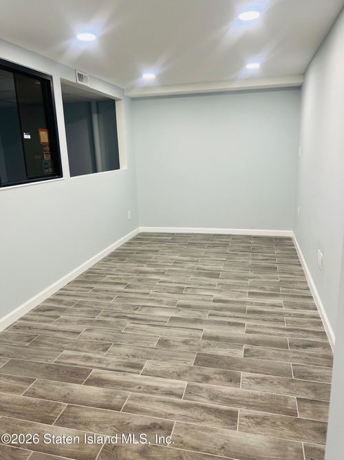 1-2375 Richmond Rd, Staten Island, NY, 10306-2352 | Card Image