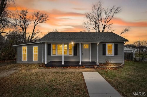 512 5th St, Park Hills, MO, 63601-4212 | Card Image