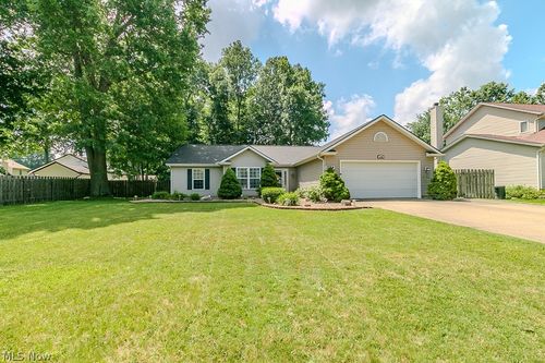 1230 Dartmouth Dr, Painesville, OH, 44077-5443 | Card Image