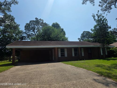 607 Temple Dr, Gulfport, MS, 39503-3738 | Card Image