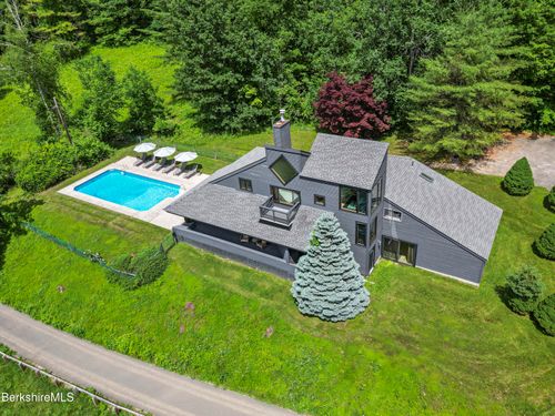 44 Prospect Hill Rd, Stockbridge, MA, 01262-9715 | Card Image