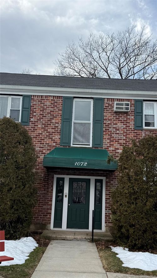 apt-4-1072 Fenwood Dr, Valley Stream, NY, 11580-2422 | Card Image