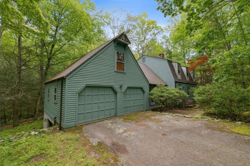36 Valley Ridge Dr, Higganum, CT, 06441-4350 | Card Image