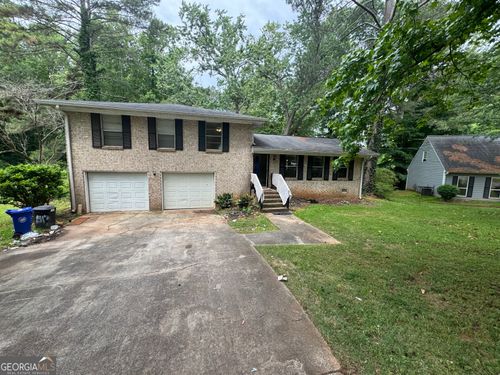513 Martindale Ct, Stone Mountain, GA, 30088-1216 | Card Image