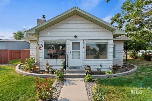 317 C Ave, Wilder, ID, 83676-6033 | Card Image