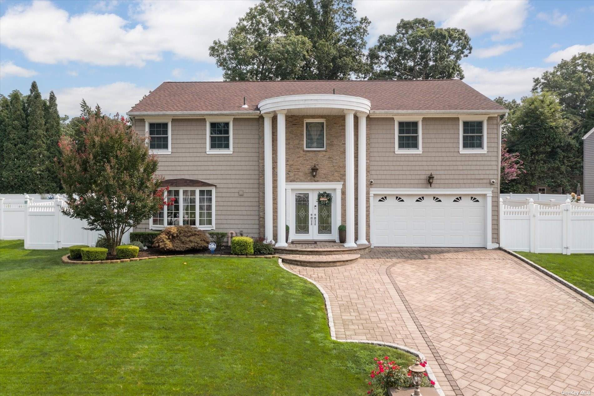 Empress Pines Dr, Nesconset, NY 11767