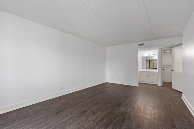 APT-304 - 917 Vose Dr, Condo with 2 bedrooms, 2 bathrooms and 1 parking in Gurnee IL | Image 13