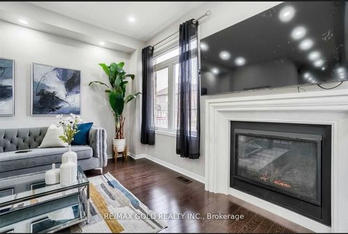66 Zelda Rd, Brampton, ON, L6R3V4 | Card Image