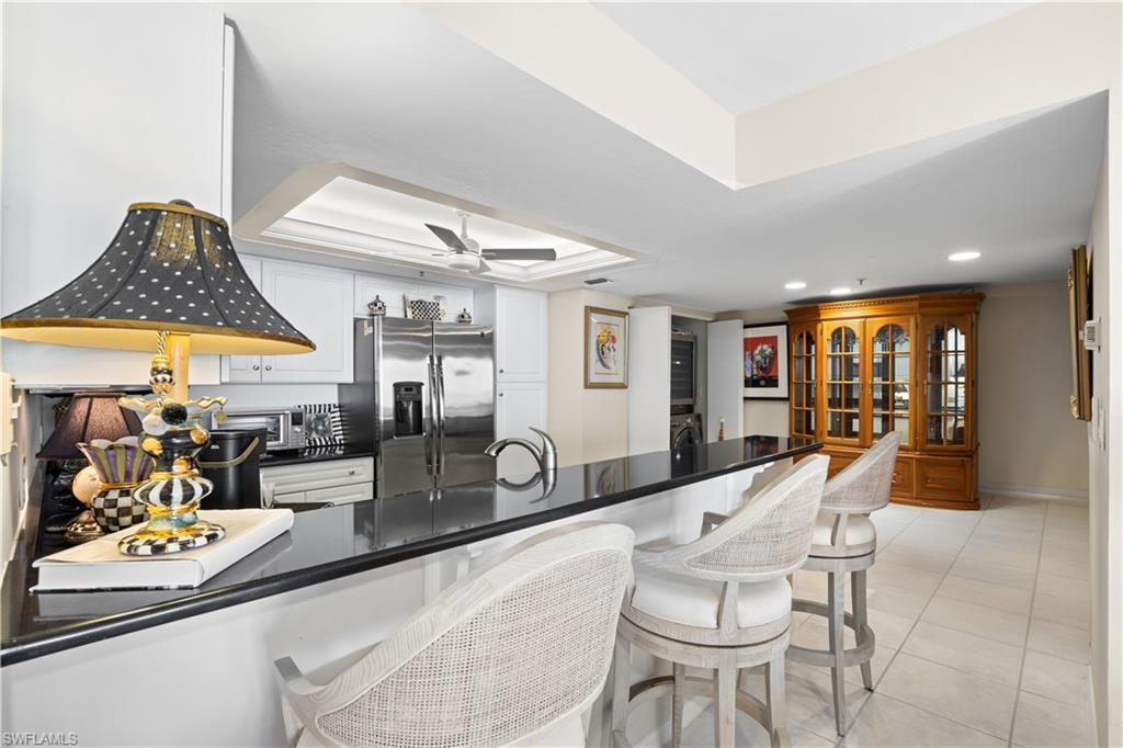 Residential in NAPLES 4