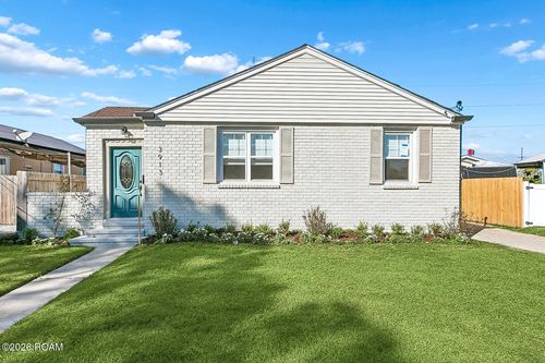 3913 Isabel St, Jefferson, LA, 70121-1529 | Card Image