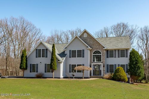 13 Colony Dr, Hazleton, PA, 18202-9505 | Card Image