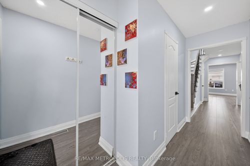 43 Tiller Trail, Brampton, ON, L6X4R6 | Card Image