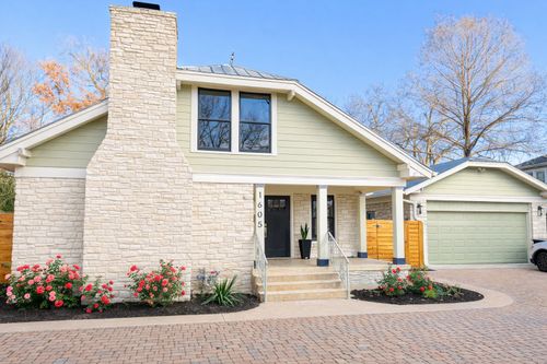 1605 S Austin Ave, Georgetown, TX, 78626-6716 | Card Image