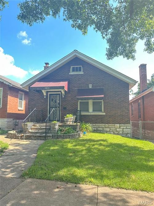 4849 Anderson Ave, Saint Louis, MO, 63115-2135 | Card Image