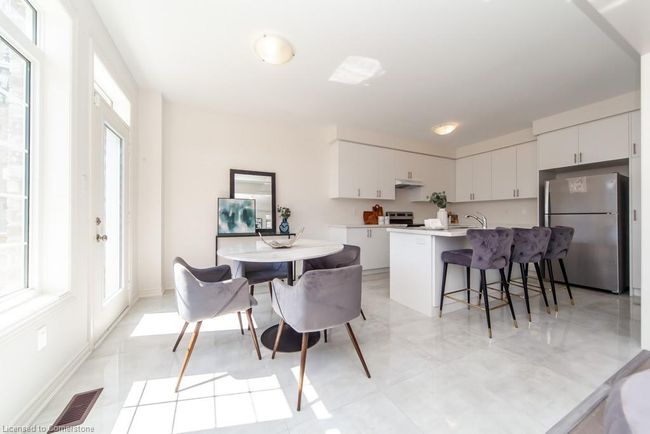 25 Lidstone St, Townhouse with 5 bedrooms, 2 bathrooms and 2 parking in Cambridge ON | Image 9
