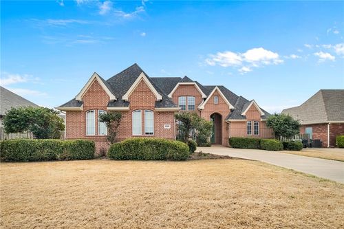 6100 W Bainbridge Dr, Rogers, AR, 72758-1442 | Card Image