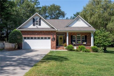 1622 Paragon Drive, House other with 3 bedrooms, 2 bathrooms and null parking in Winston-Salem NC | Image 1