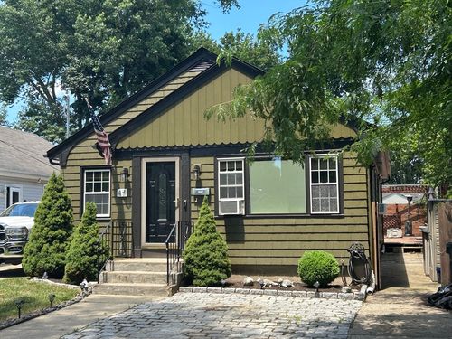 47 Naples Ave, Providence, RI, 02908-1221 | Card Image