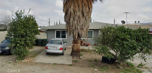 10409 Hemlock Ave, Fontana, CA, 92337-7211 | Card Image