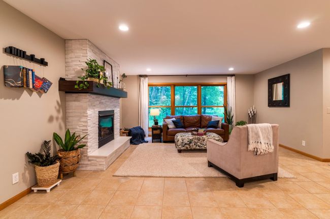 Living Room.jpeg | Image 14