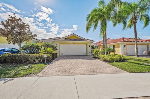 5063 Magnolia Bay Cir, Palm Beach Gardens, FL, 33418-6733 | Card Image