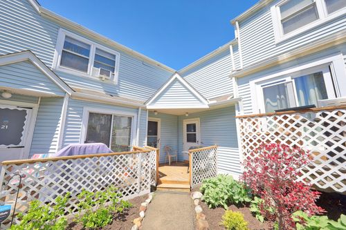 apt-20-418 Woodward Ave, New Haven, CT, 06512-5040 | Card Image