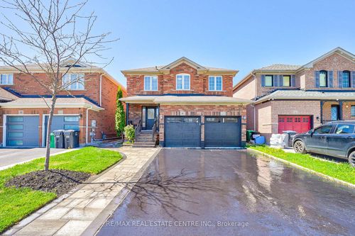 4 Hedgeline St, Brampton, ON, L7A2Z4 | Card Image