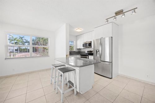 apt-17-2131 N Ocean Blvd, Fort Lauderdale, FL, 33305-1928 | Card Image