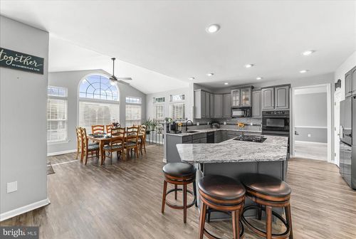 917 Benalli Dr, MIDDLETOWN, DE, 19709-6121 | Card Image